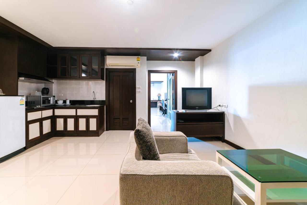OYO 241 Ratana Hotel Sakdidet Phuket Bagian luar foto