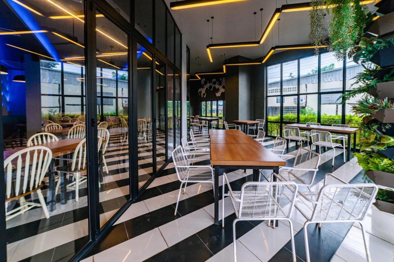 OYO 241 Ratana Hotel Sakdidet Phuket Bagian luar foto