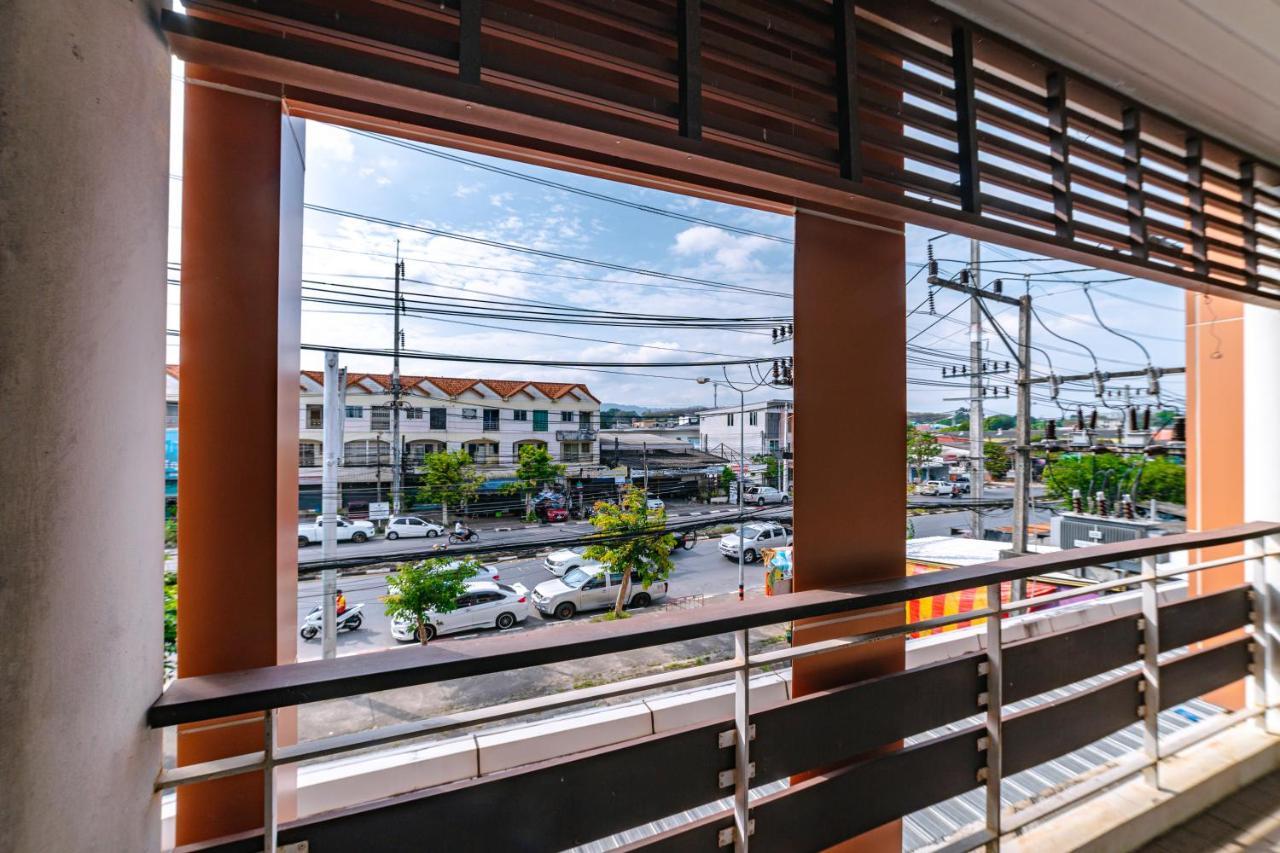 OYO 241 Ratana Hotel Sakdidet Phuket Bagian luar foto