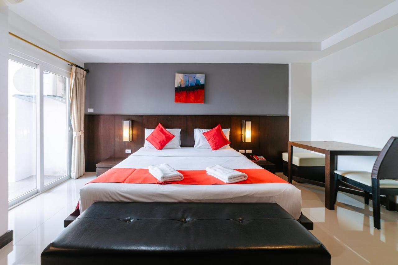 OYO 241 Ratana Hotel Sakdidet Phuket Bagian luar foto