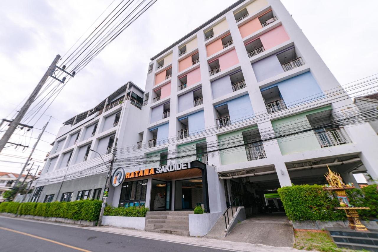 OYO 241 Ratana Hotel Sakdidet Phuket Bagian luar foto