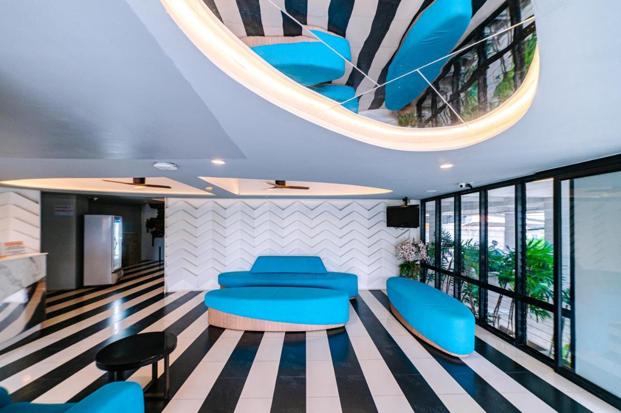 OYO 241 Ratana Hotel Sakdidet Phuket Bagian luar foto