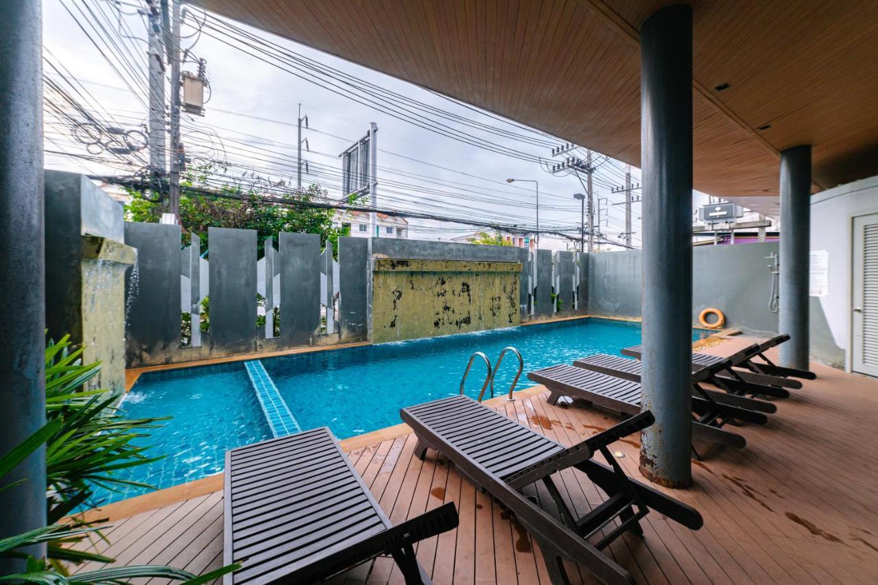 OYO 241 Ratana Hotel Sakdidet Phuket Bagian luar foto