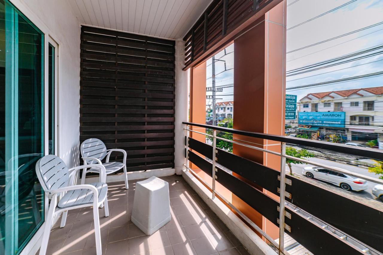 OYO 241 Ratana Hotel Sakdidet Phuket Bagian luar foto